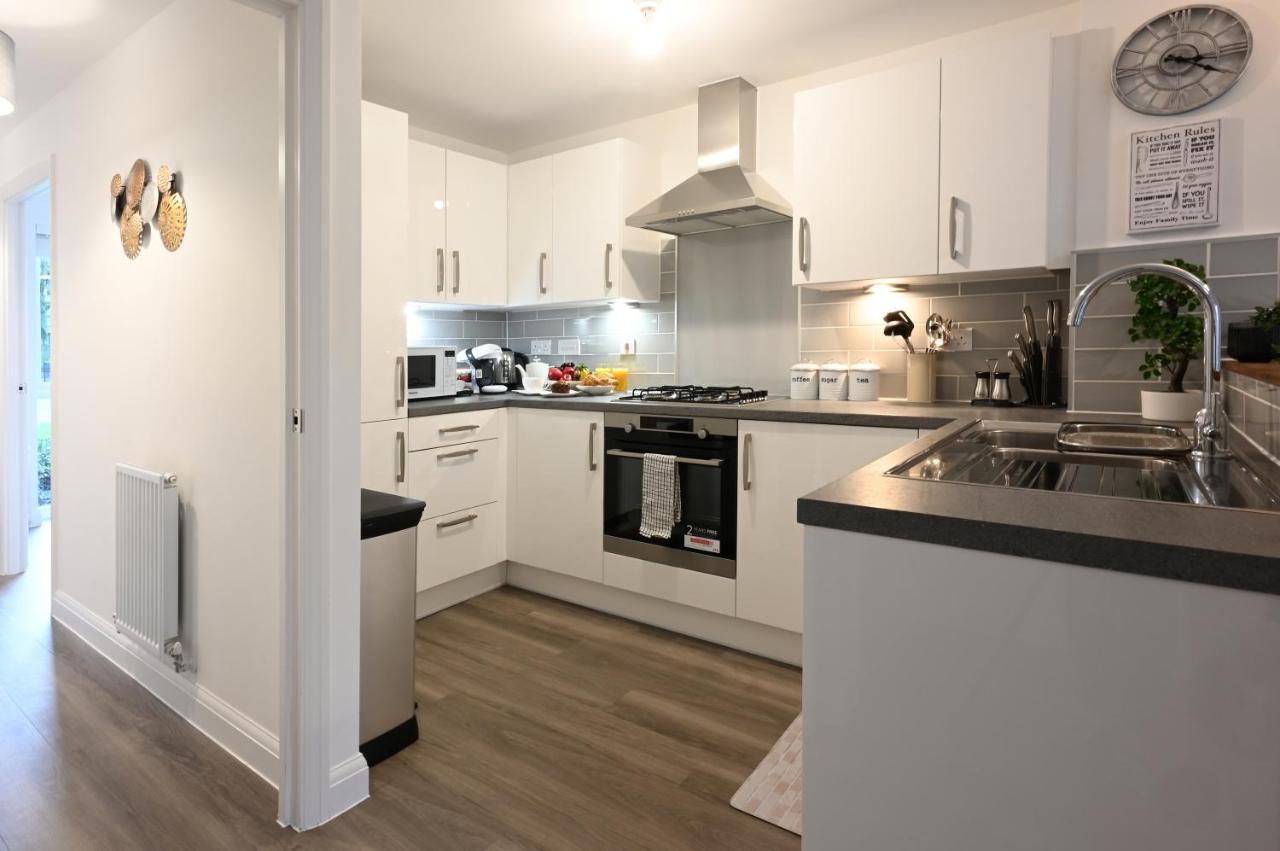 Luxury 4 Bed House With Gated Parking In The Heart Of Birmingham! Apartment Birmingham